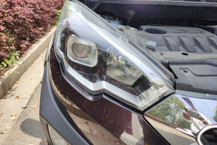 Used BAIC Changhe Q25 2016 1.5L Automatic Lehui Edition Right Front Headlight