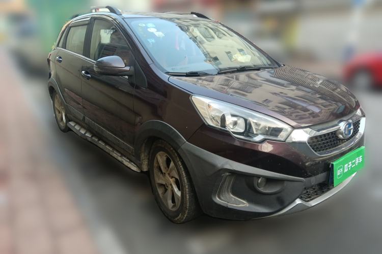 Used BAIC Changhe Q25 2016 1.5L Manual Fun Edition Front Right 45 Deg