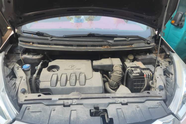 Used BAIC Changhe Q25 2016 1.5L Automatic Lehui Edition Engine Bay