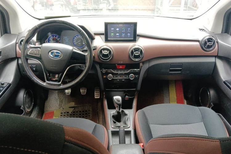 Used BAIC Changhe Q25 2016 1.5L Manual Lehui Edition Center Console