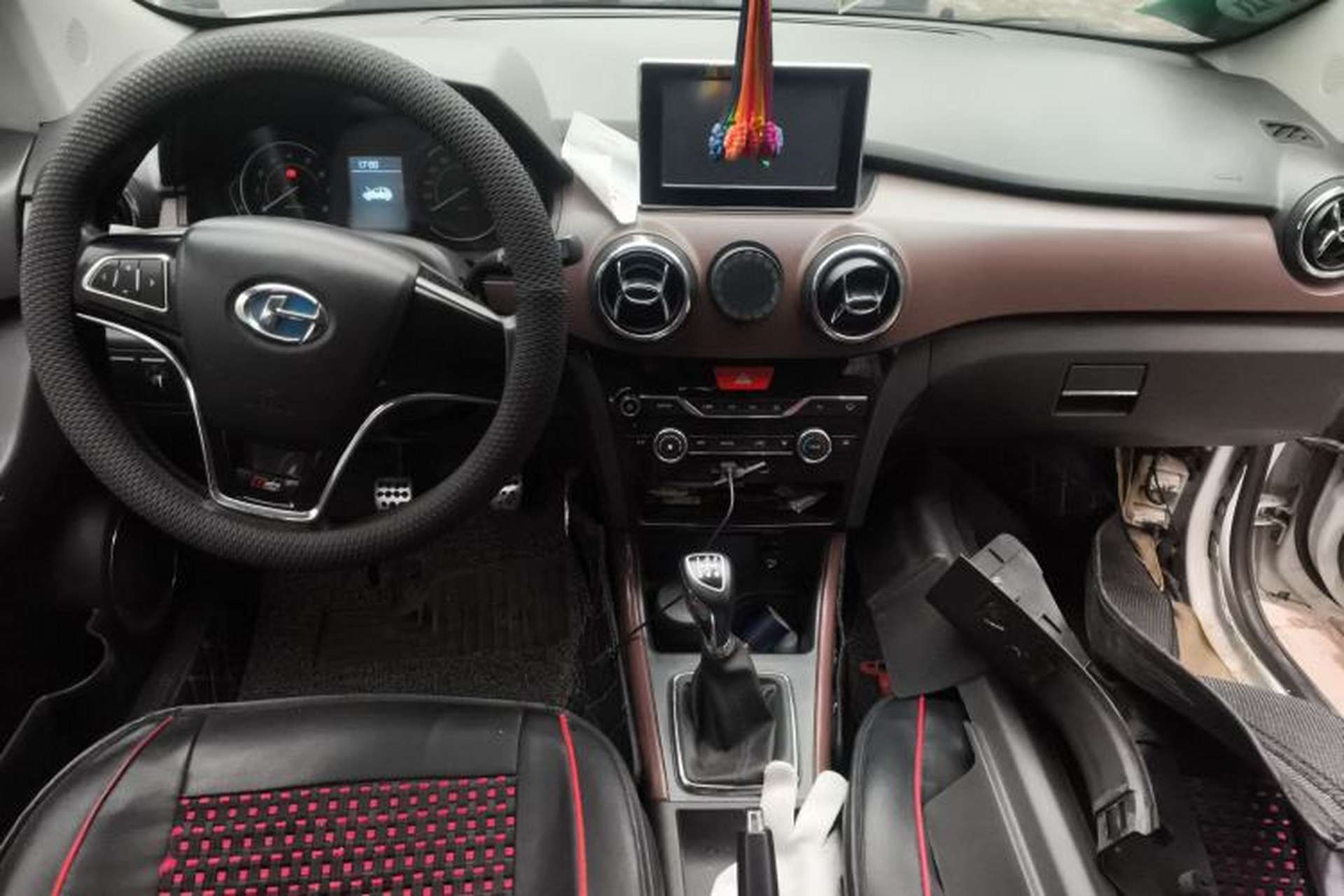 Used BAIC Changhe Q25 2016 1.5L Manual Lehui Edition Center Console