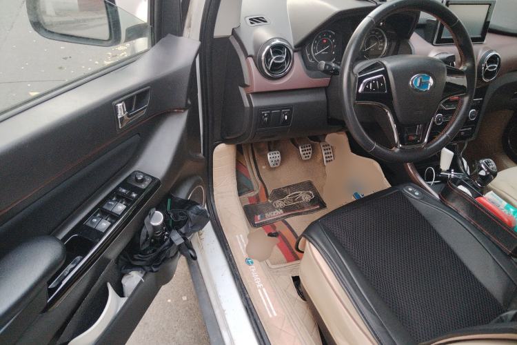 Used BAIC Changhe Q25 2016 1.5L Manual Fun Edition Driver Seat