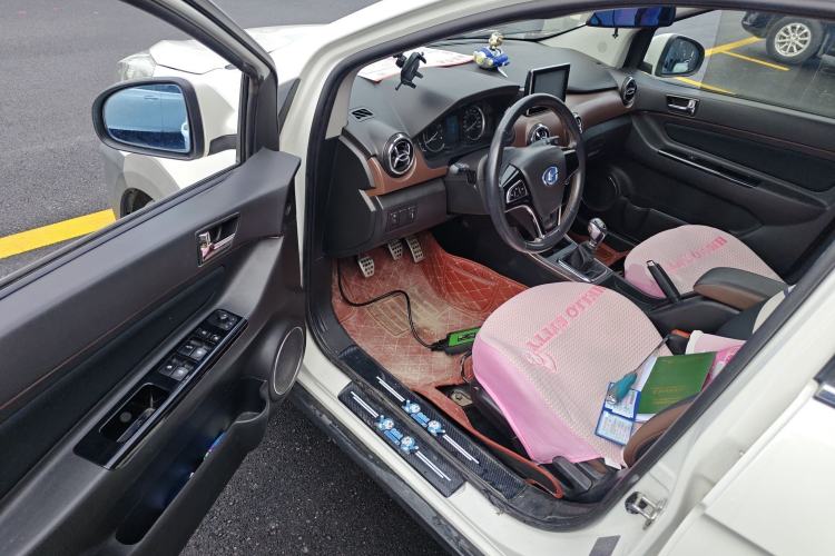 Used BAIC Changhe Q25 2016 1.5L Manual Lehui Edition Driver Seat