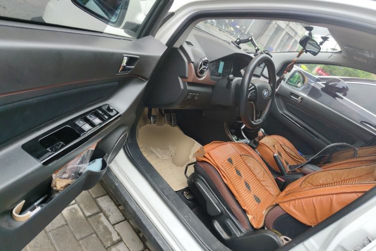 Used BAIC Changhe Q25 2016 1.5L Manual Lehui Edition Driver Seat