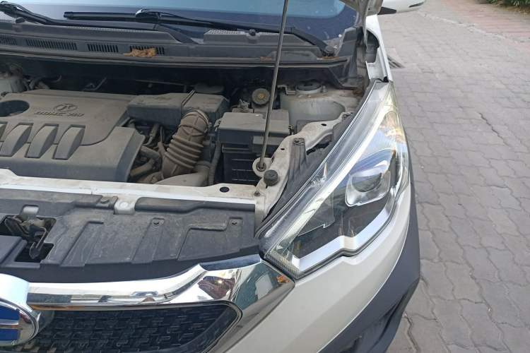 Used BAIC Changhe Q25 2016 1.5L Manual Fun Edition Engine Bay Left