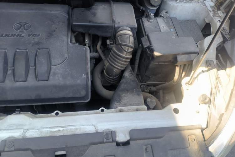 Used BAIC Changhe Q25 2016 1.5L Manual Lehui Edition Engine Bay Left