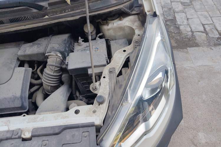 Used BAIC Changhe Q25 2016 1.5L Automatic Lehui Edition Engine Bay Left