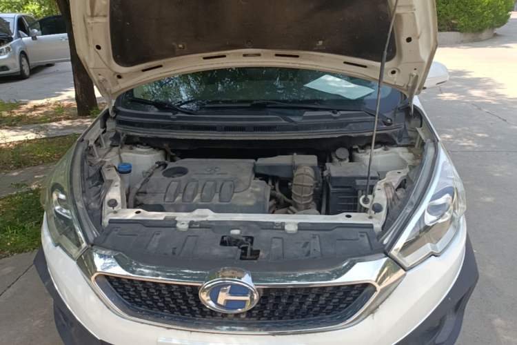 Used BAIC Changhe Q25 2016 1.5L Manual Fun Edition Engine Bay