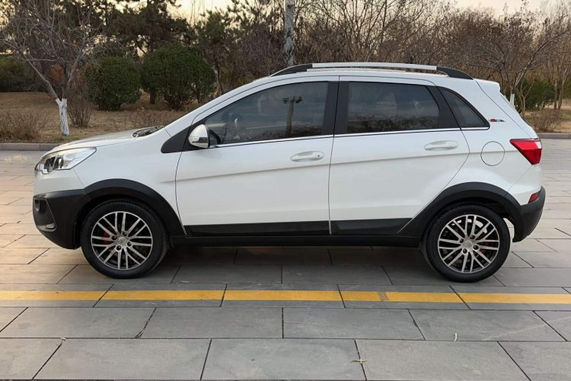 Used BAIC Changhe Q25 2016 1.5L Manual Lehui Edition Exterior 6