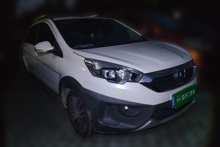 Used BAIC Changhe Q25 2016 1.5L Manual Lehui Edition Front Right 45 Deg