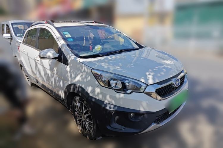 Used BAIC Changhe Q25 2016 1.5L Manual Lehui Edition Front Right 45 Deg