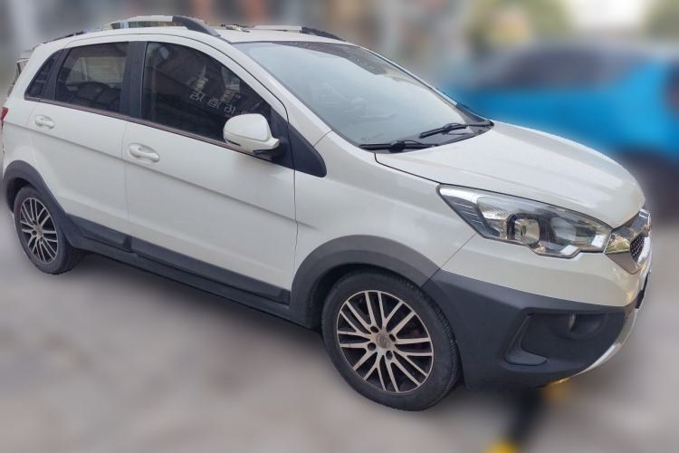 Used BAIC Changhe Q25 2016 1.5L Automatic Lehui Edition Front Right 45 Deg