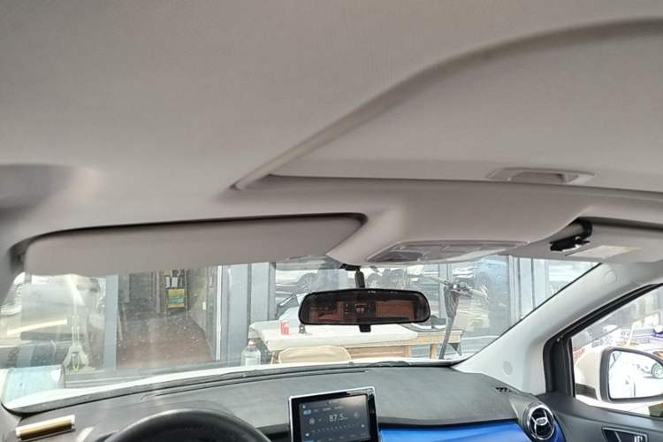 Used BAIC Changhe Q25 2016 1.5L Manual Lehui Edition Headliner