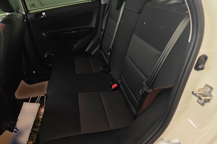 Used BAIC Changhe Q25 2016 1.5L Automatic Lehui Edition Interior 4