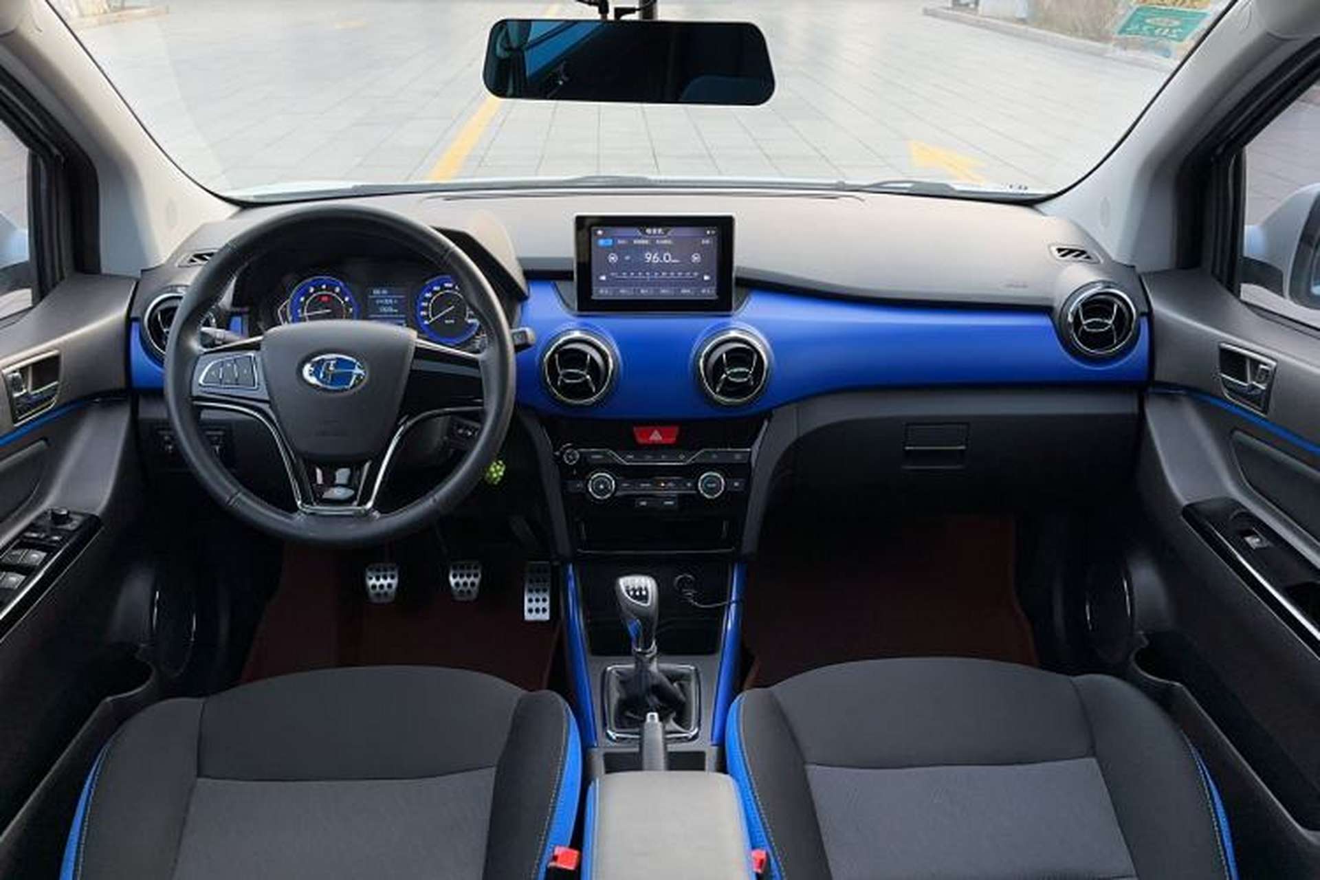 Used BAIC Changhe Q25 2016 1.5L Manual Lehui Edition Interior 7