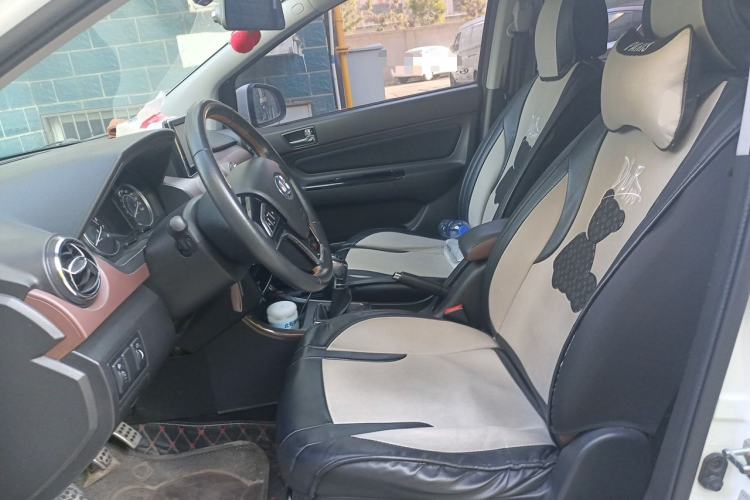 Used BAIC Changhe Q25 2016 1.5L Manual Fun Edition Left Front Seat