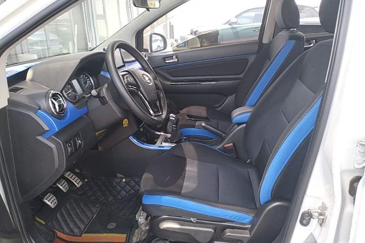 Used BAIC Changhe Q25 2016 1.5L Manual Lehui Edition Left Front Seat