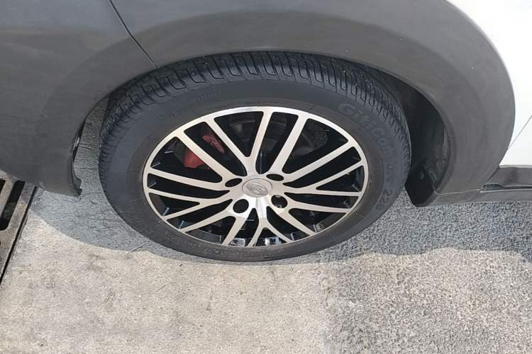 Used BAIC Changhe Q25 2016 1.5L Manual Lehui Edition Left Front Wheel Hub