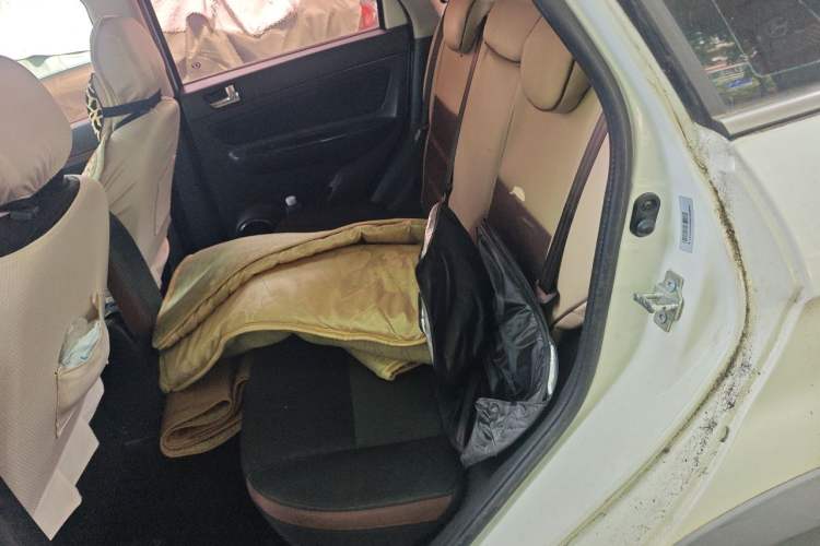 Used BAIC Changhe Q25 2016 1.5L Manual Fun Edition Left Rear Seat