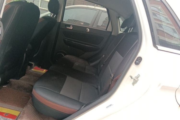 Used BAIC Changhe Q25 2016 1.5L Manual Lehui Edition Left Rear Seat