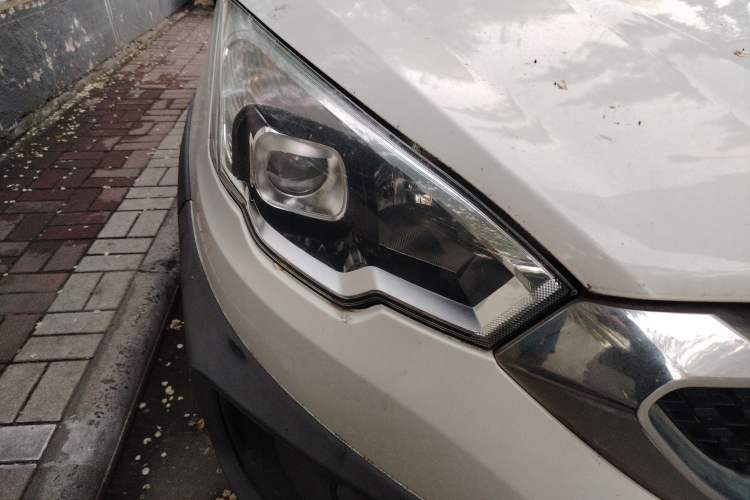 Used BAIC Changhe Q25 2016 1.5L Manual Fun Edition Right Front Headlight