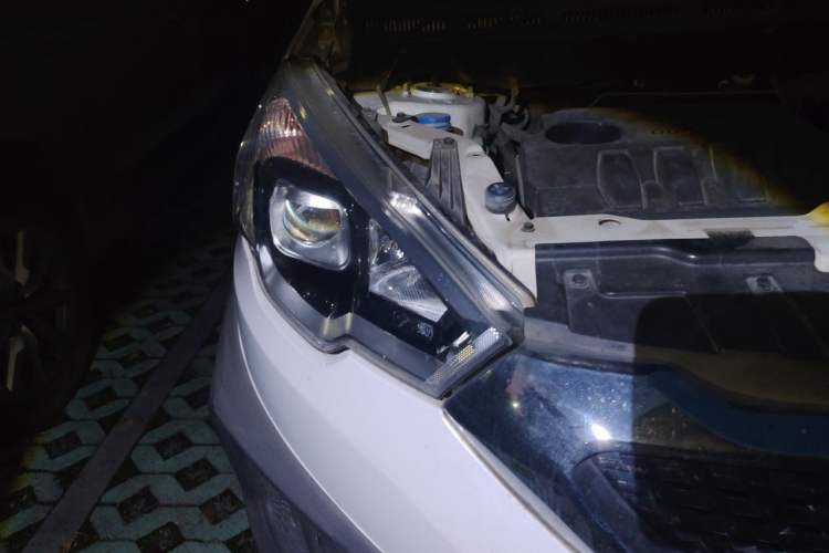 Used BAIC Changhe Q25 2016 1.5L Manual Lehui Edition Right Front Headlight