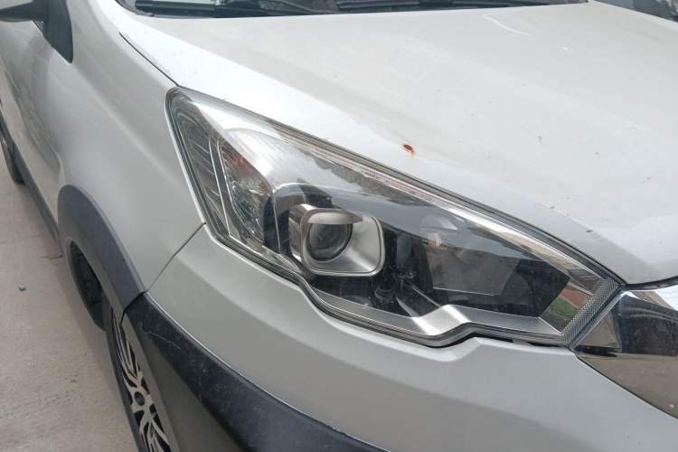 Used BAIC Changhe Q25 2016 1.5L Manual Lehui Edition Right Front Headlight