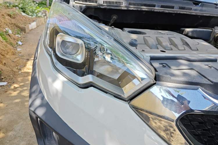 Used BAIC Changhe Q25 2016 1.5L Manual Lehui Edition Right Front Headlight