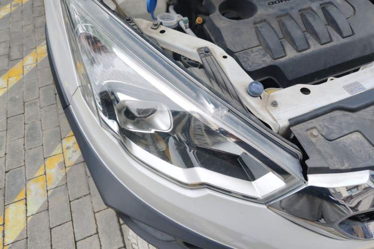 Used BAIC Changhe Q25 2016 1.5L Manual Lehui Edition Right Front Headlight