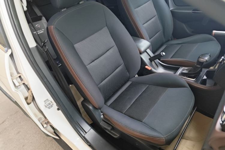 Used BAIC Changhe Q25 2016 1.5L Automatic Lehui Edition Right Front Seat