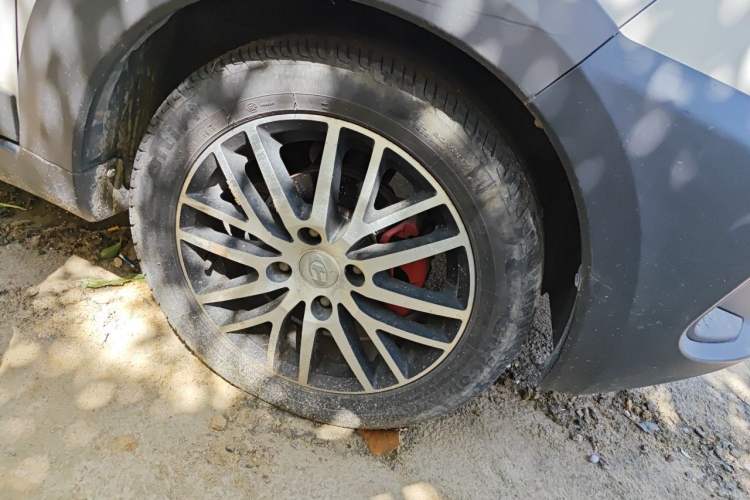 Used BAIC Changhe Q25 2016 1.5L Manual Lehui Edition Right Front Wheel Hub