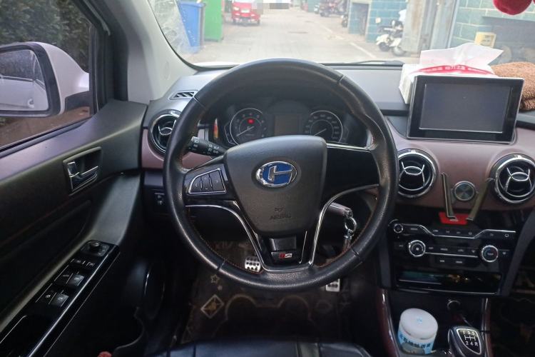 Used BAIC Changhe Q25 2016 1.5L Manual Fun Edition Steering Wheel