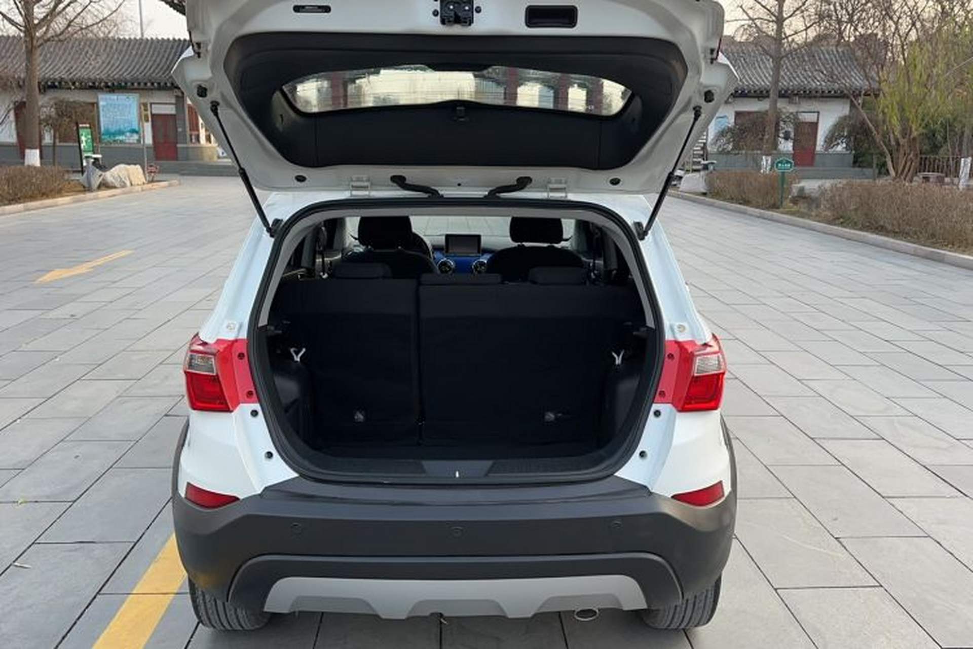 Used BAIC Changhe Q25 2016 1.5L Manual Lehui Edition Trunk