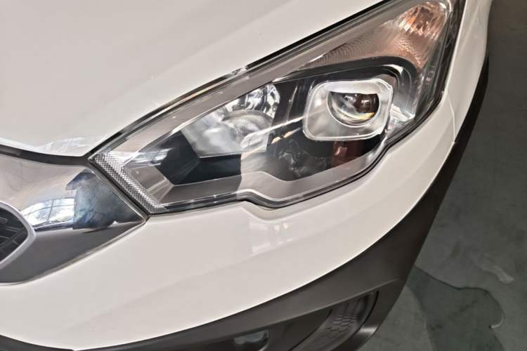 Used BAIC Changhe Q25 2017 1.5L Manual Fun Edition Left Front Headlight
