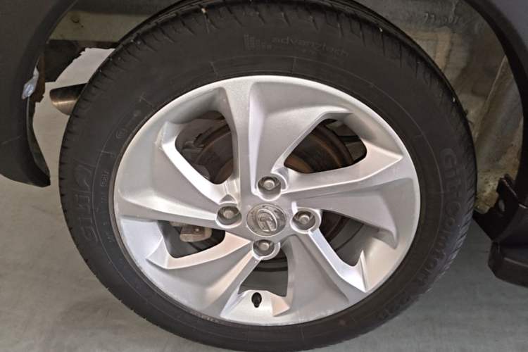 Used BAIC Changhe Q25 2017 1.5L Manual Fun Edition Right Rear Wheel Hub