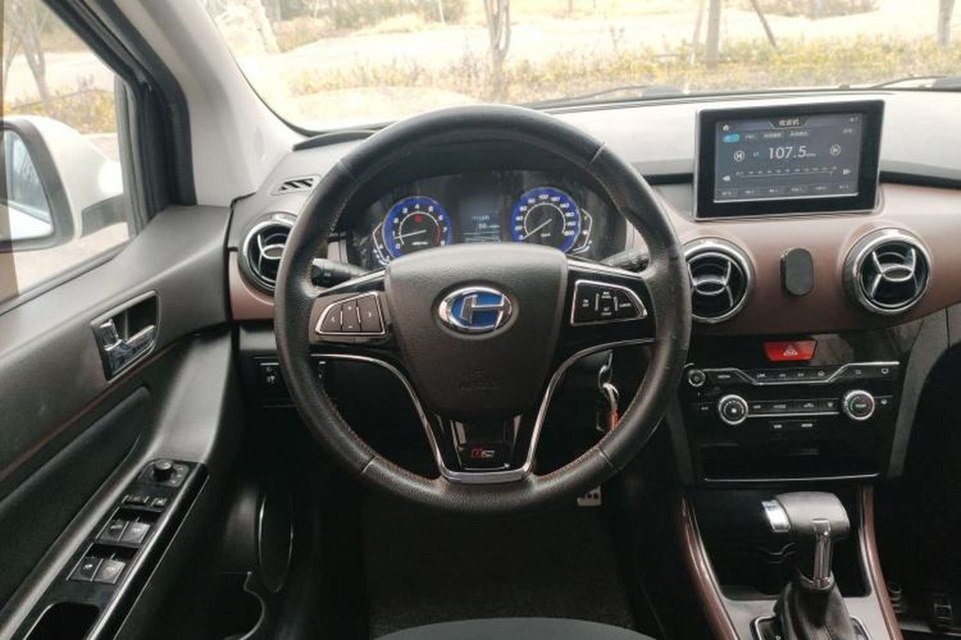 Used BAIC Changhe Q25 2017 1.5L Automatic Lehui Edition Steering Wheel