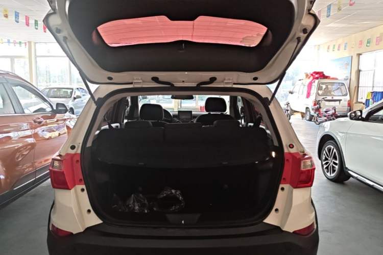 Used BAIC Changhe Q25 2017 1.5L Manual Fun Edition Trunk