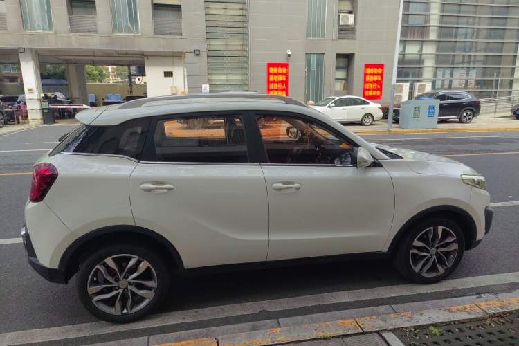 Used BAIC Changhe Q35 2018 1.5L Manual Smart Edition Exterior 2
