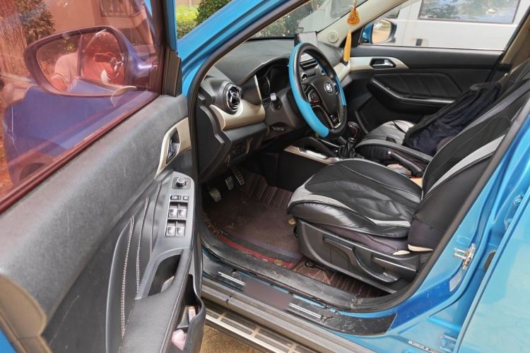 Used BAIC Changhe Q35 2016 1.5L Manual Cool Edition Driver Seat