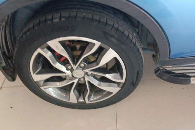 Used BAIC Changhe Q35 2016 1.5L Automatic Cool Edition Right Rear Wheel Hub