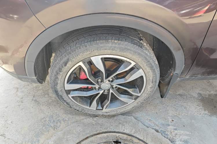 Used BAIC Changhe Q35 2016 1.5L Manual Smart Edition Left Front Wheel Hub