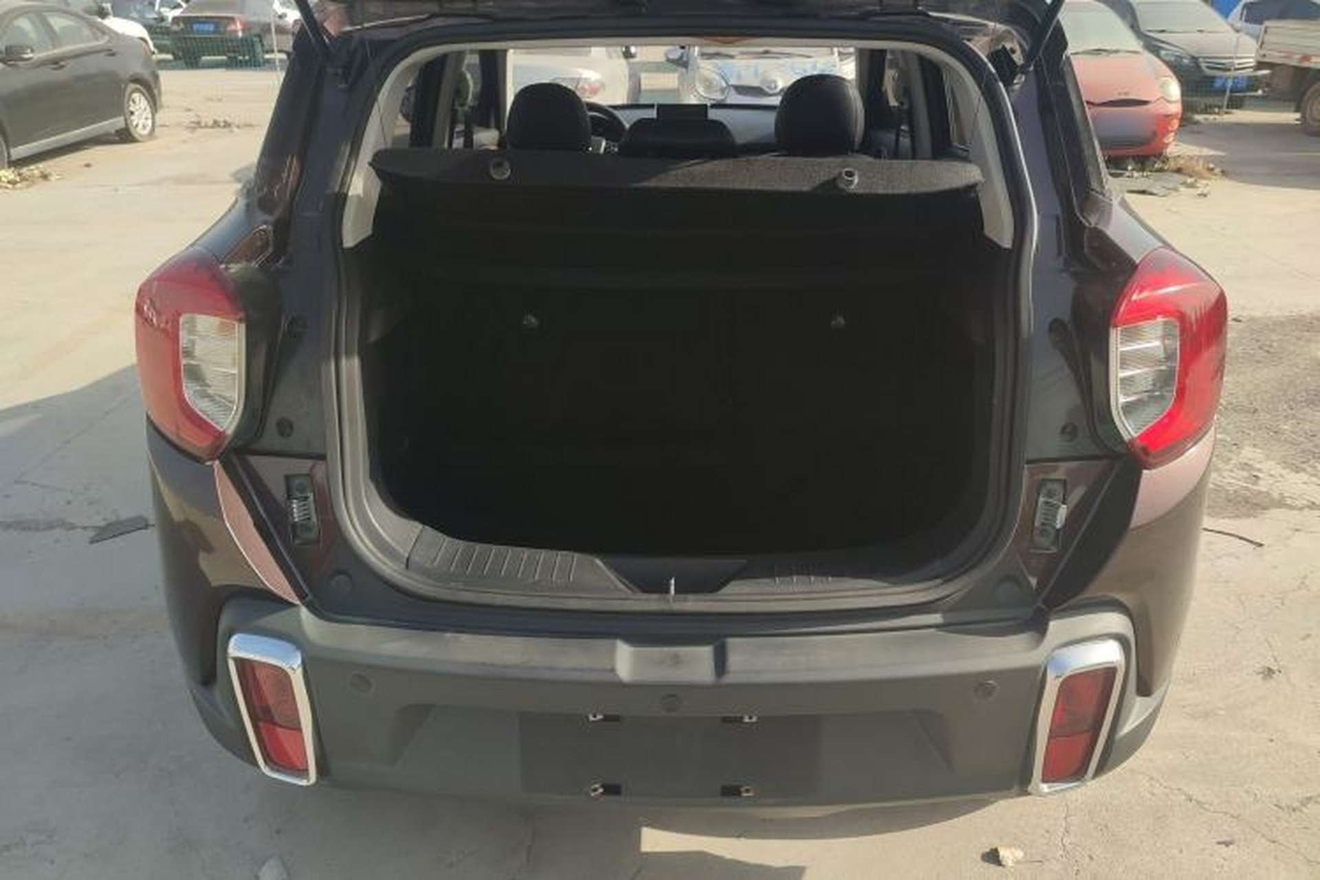 Used BAIC Changhe Q35 2016 1.5L Automatic Smart Edition Trunk