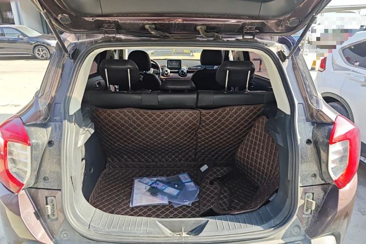 Used BAIC Changhe Q35 2016 1.5L Manual Smart Edition Trunk