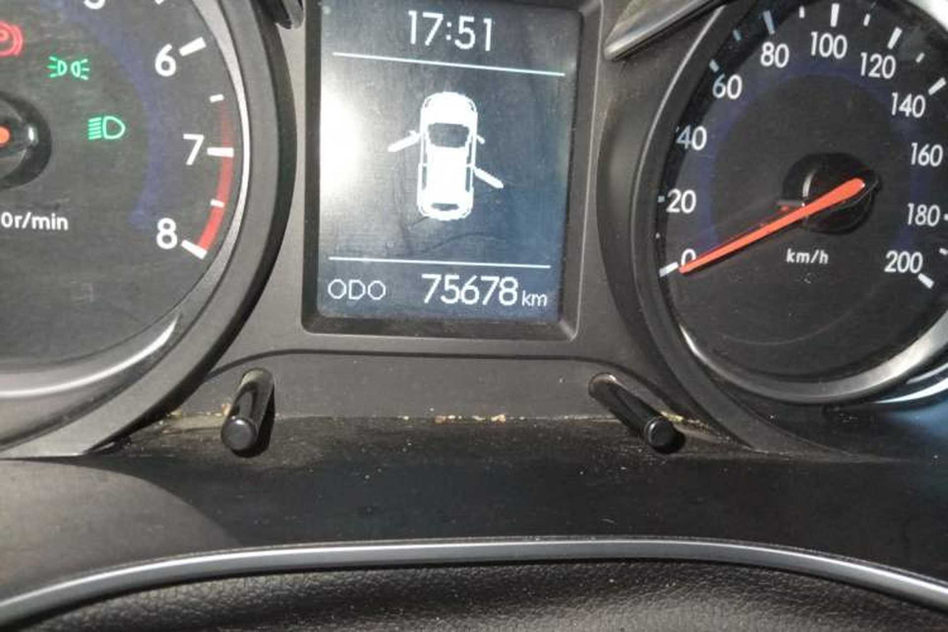 Used BAIC Changhe Q35 2016 1.5L Manual Smart Edition Odometer Close Up