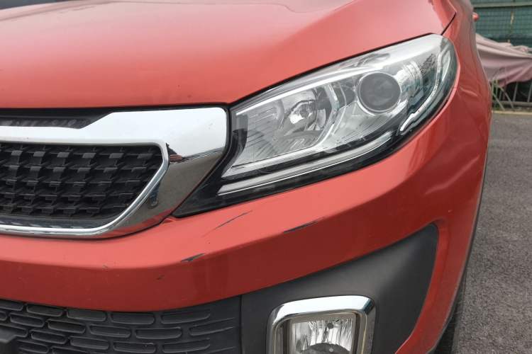 Used BAIC Changhe Q35 2016 1.5L Automatic Smart Edition Left Front Headlight