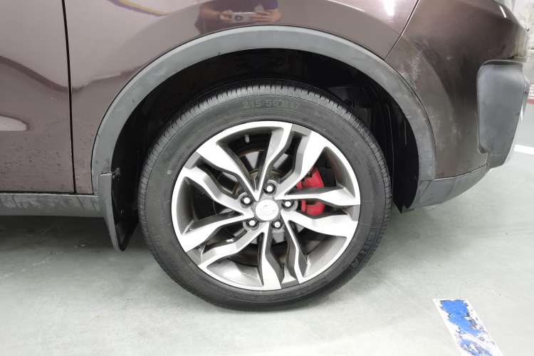 Used BAIC Changhe Q35 2016 1.5L Manual Smart Edition Right Front Wheel Hub
