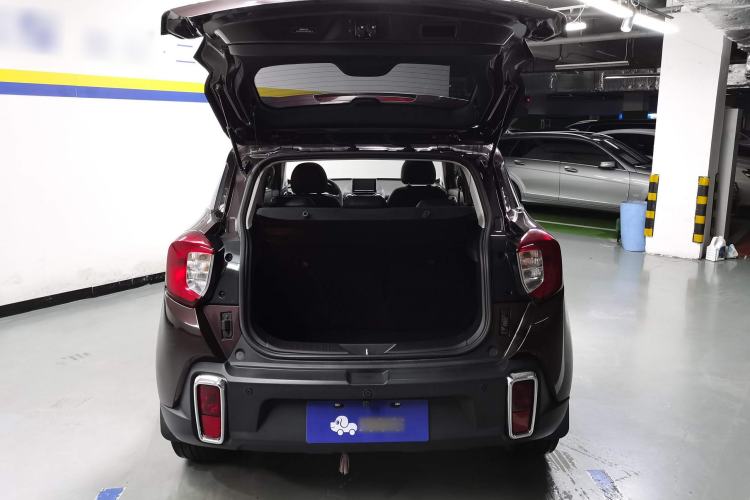 Used BAIC Changhe Q35 2016 1.5L Manual Smart Edition Trunk
