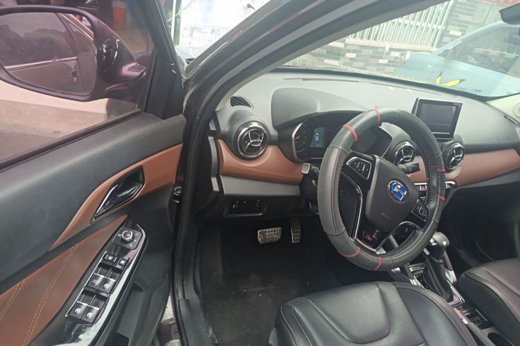 Used BAIC Changhe Q35 2016 1.5L Automatic Smart Edition Driver Seat