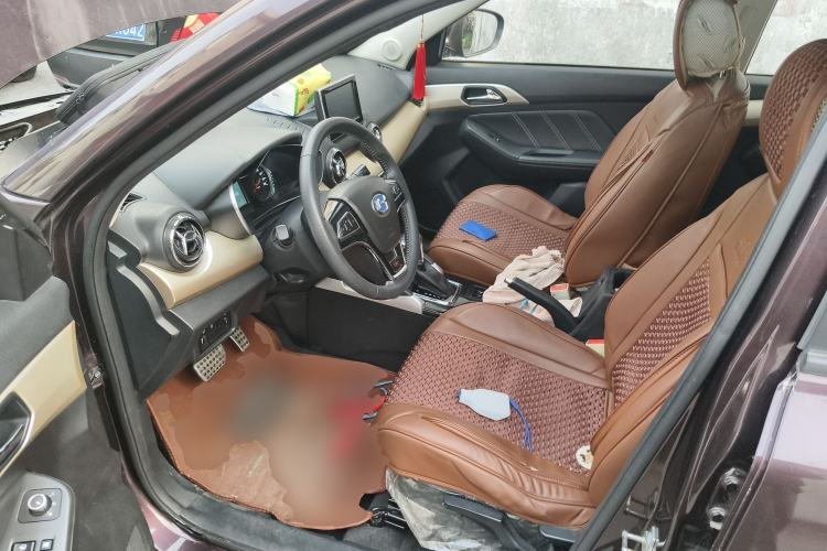 Used BAIC Changhe Q35 2016 1.5L Automatic Cool Edition Driver Seat