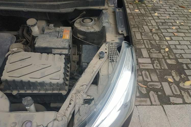 Used BAIC Changhe Q35 2016 1.5L Automatic Smart Edition Engine Bay Left